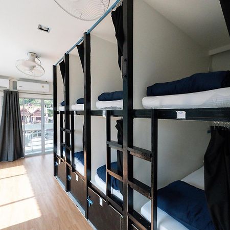 The Hangout Hostel Ao Nang エクステリア 写真