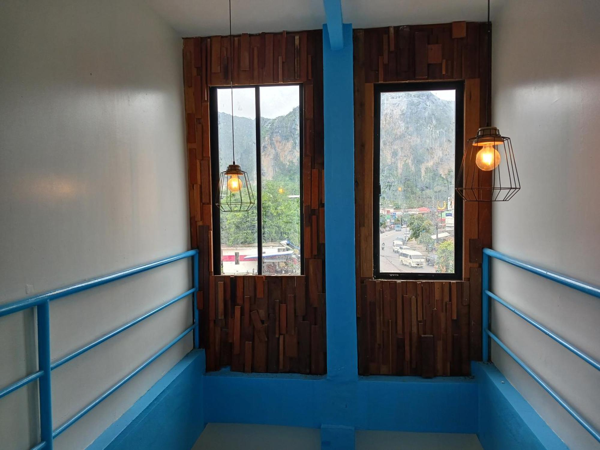 The Hangout Hostel Ao Nang エクステリア 写真