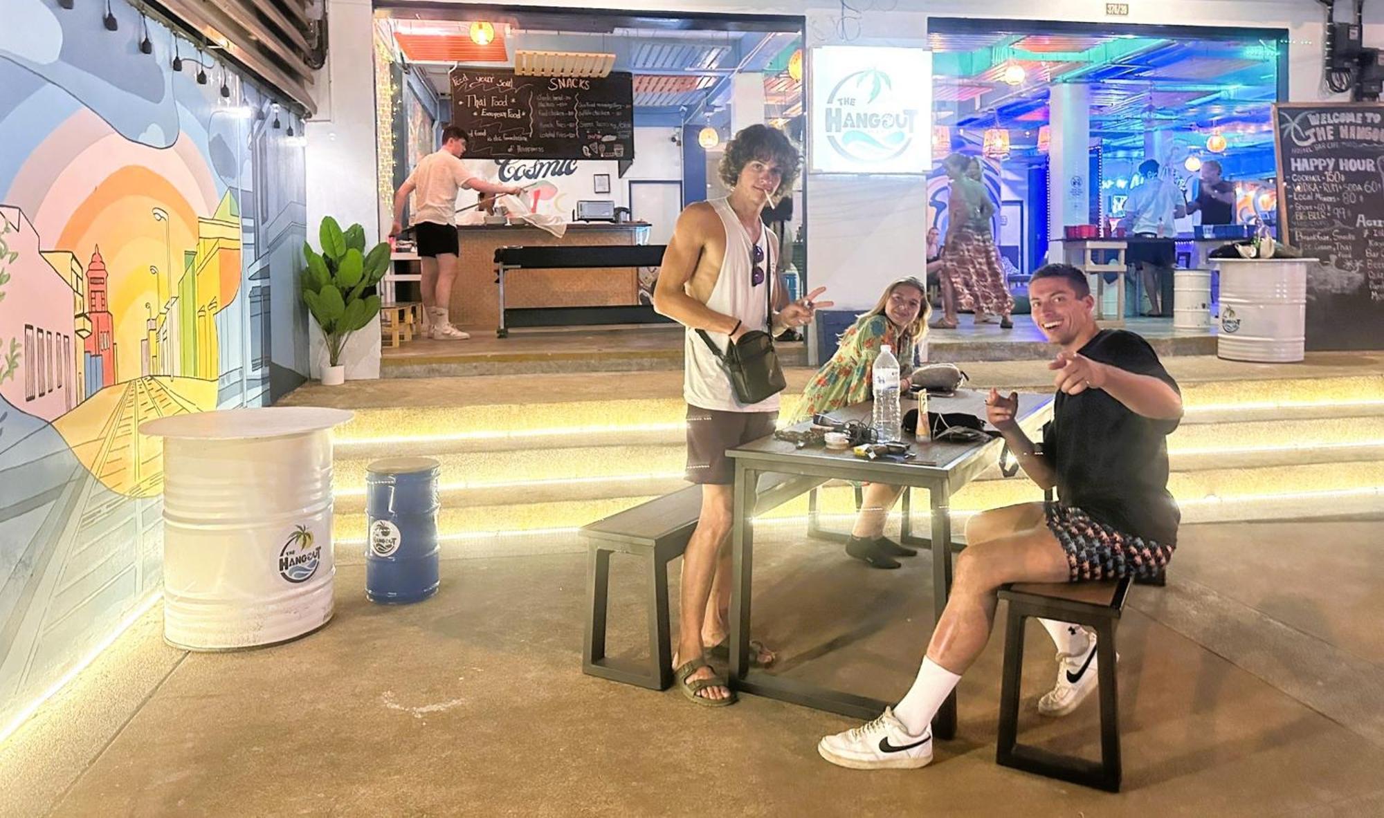 The Hangout Hostel Ao Nang エクステリア 写真